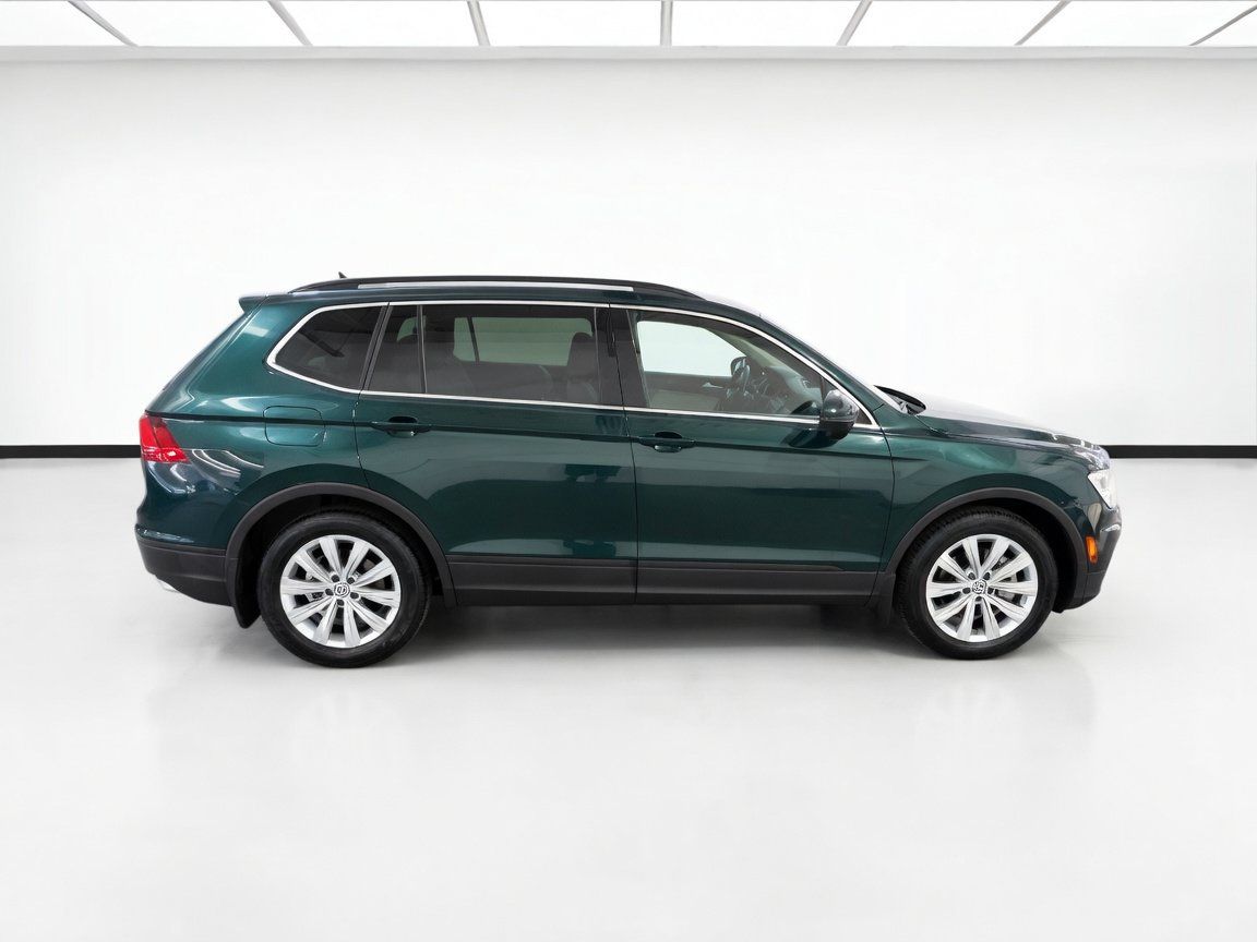 Used 2019 Volkswagen Tiguan SE FWD image 24