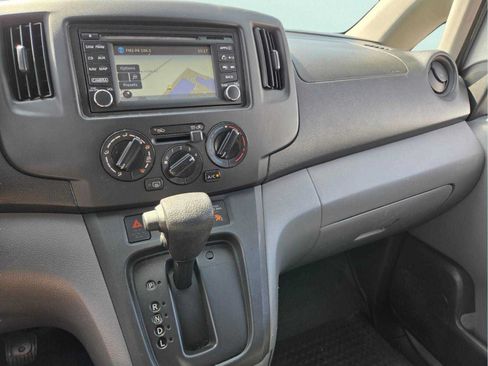 Used 2015 Nissan NV200 FWD image 31
