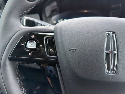 New 2026 Lincoln Corsair Premiere image 16