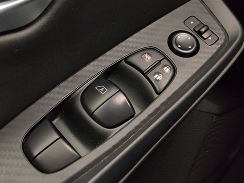 Used 2024 Nissan Sentra SV FWD image 27