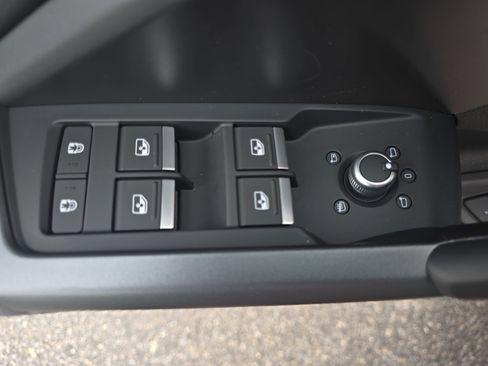 Used 2025 Audi Q3 2.0T Premium w/ Convenience Package image 27