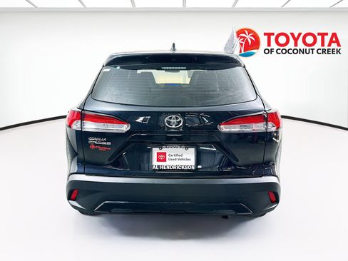 Certified 2025 Toyota Corolla Cross L image 4