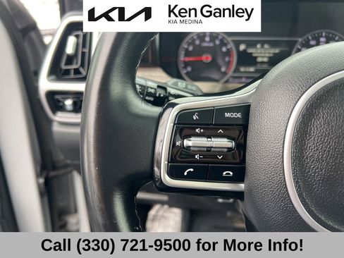 Certified 2022 Kia Sorento EX w/ Panoramic Sunroof Package image 31
