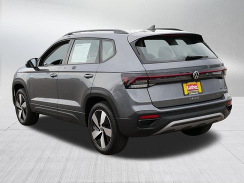 Used 2025 Volkswagen Taos S AWD/4WD image 5