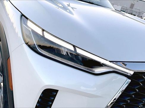 Used 2025 INFINITI QX60 Luxe image 41