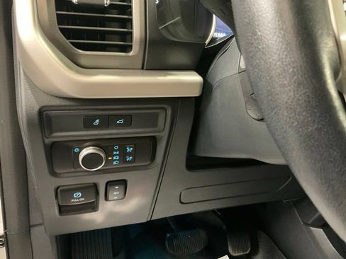 Used 2022 Ford Expedition XLT RWD image 7