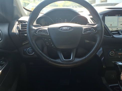 Used 2017 Ford Escape Titanium w/ Equipment Group 301A FWD image 5