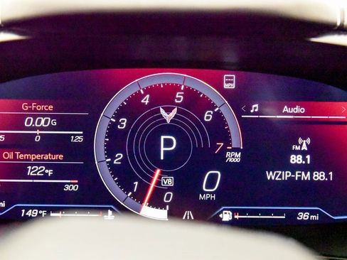 Used 2022 Chevrolet Corvette Stingray Preferred Cpe w/ Engine Appearance Package image 28