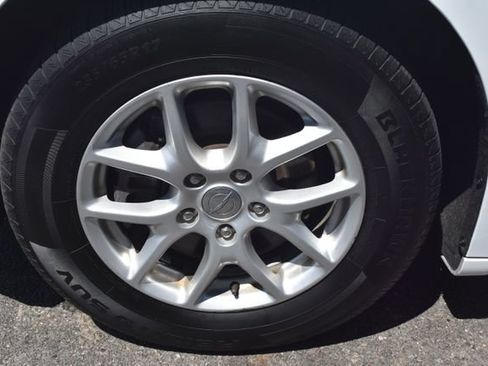 Used 2020 Chrysler Pacifica Touring-L FWD image 50