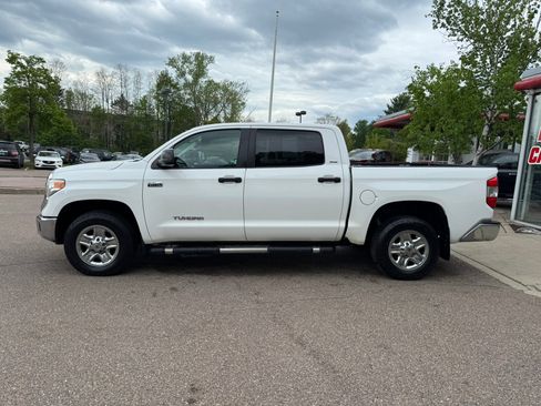 Used 2015 Toyota Tundra SR5 w/ TRD Off Road Package AWD/4WD image 4