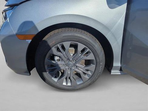Used 2026 Honda Odyssey Touring image 23