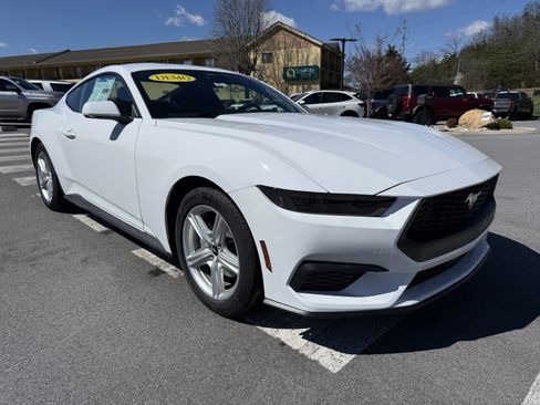 New 2026 Ford Mustang Coupe RWD image 3