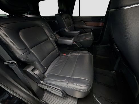 Used 2022 Lincoln Navigator Reserve AWD/4WD image 14