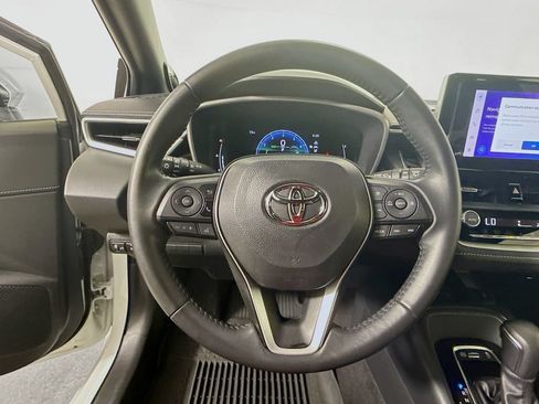 Used 2024 Toyota Corolla XSE FWD image 13