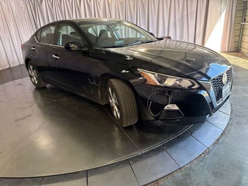 Used 2020 Nissan Altima 2.5 S FWD image 3