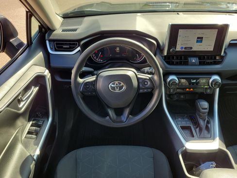 Used 2024 Toyota RAV4 XLE FWD image 16