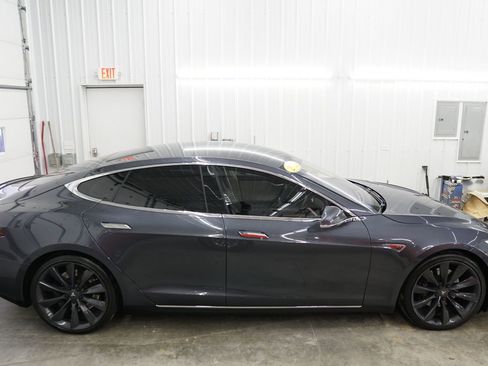 Used 2015 Tesla Model S 85D AWD/4WD image 15
