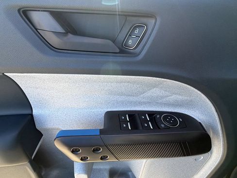 New 2026 Ford Maverick XLT w/ XLT Luxury Package FWD image 21