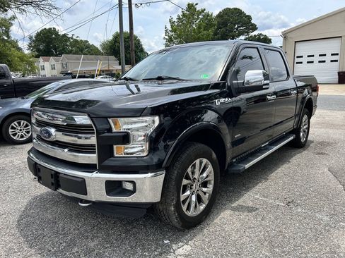 Used 2017 Ford F150 Lariat AWD/4WD image 2