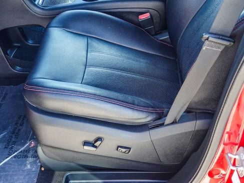 Used 2014 Dodge Grand Caravan R/T image 20