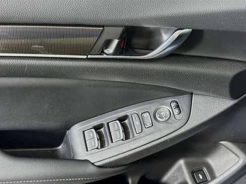 Used 2022 Honda Accord Sport image 21