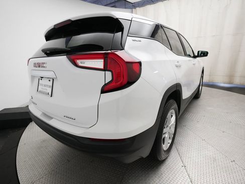 Used 2024 GMC Terrain SLE w/ LPO, Floor Liner Package AWD/4WD image 13