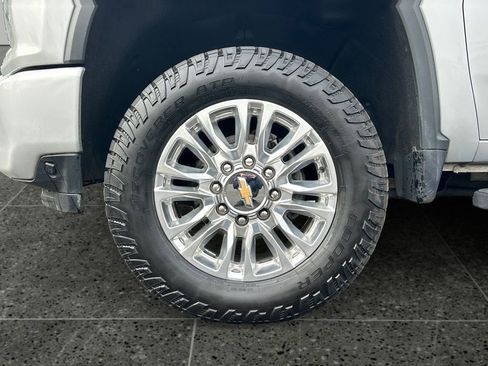 Used 2022 Chevrolet Silverado 3500 High Country AWD/4WD image 5