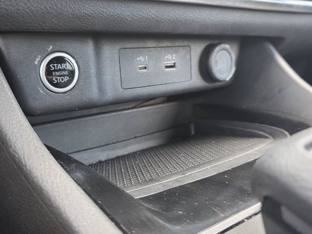 Used 2023 Nissan Rogue SV FWD image 17