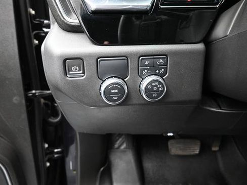 Used 2023 GMC Sierra 1500 SLT RWD image 9