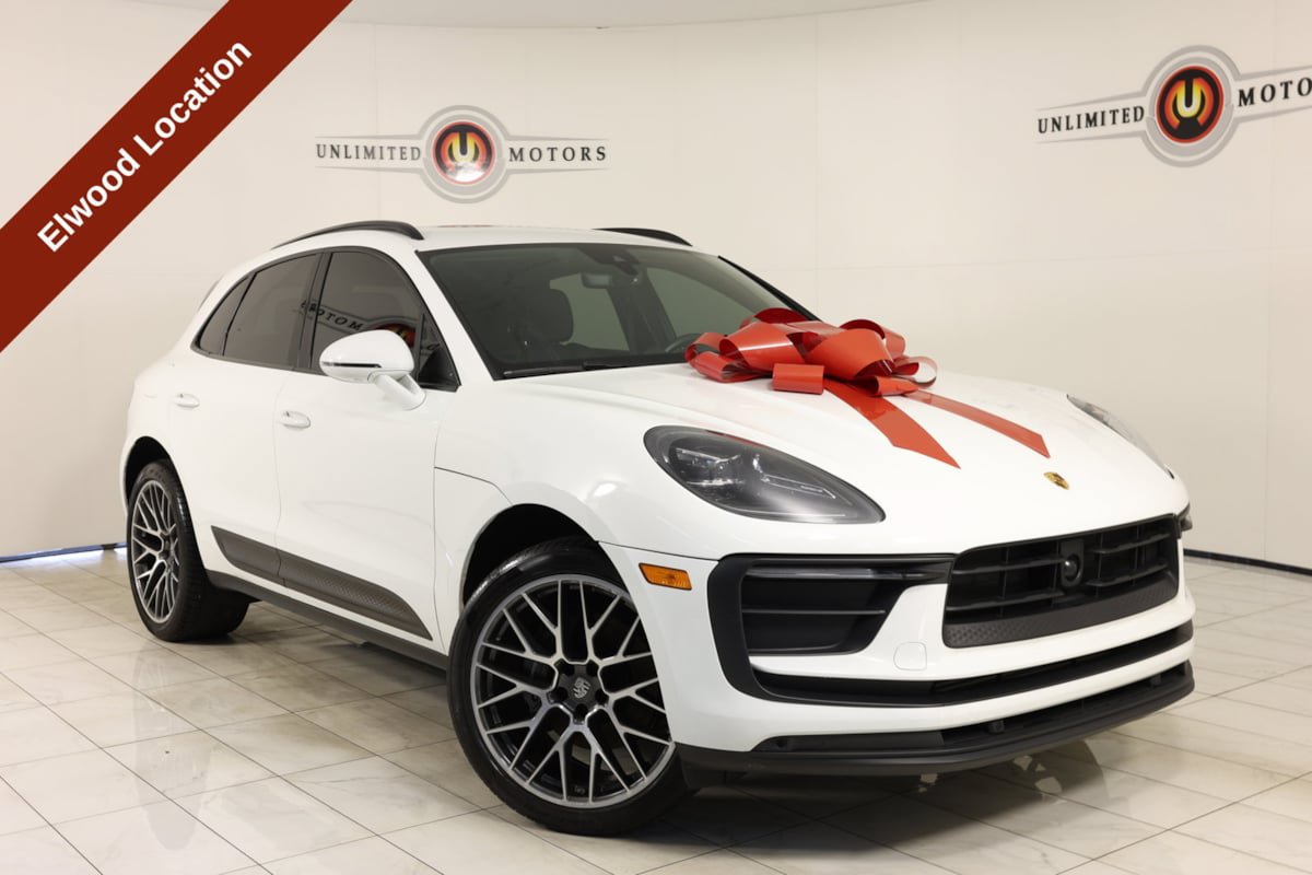 Used 2023 Porsche Macan AWD/4WD image 1
