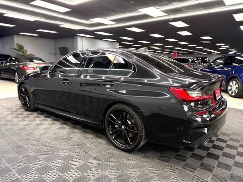 Used 2020 BMW 330i Sedan w/ M Sport Package RWD image 9