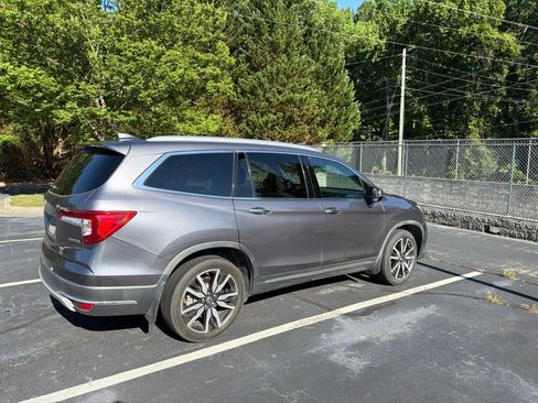 Used 2020 Honda Pilot Touring image 4