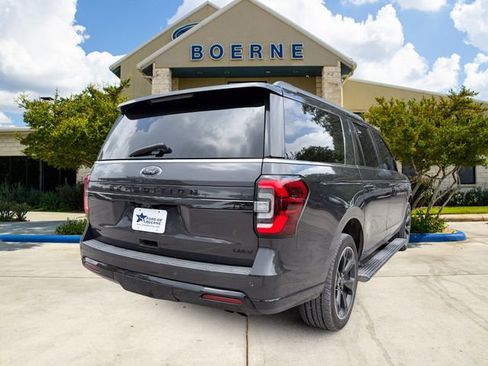 Used 2022 Ford Expedition Max Limited RWD image 5