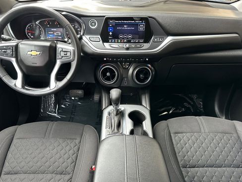 Certified 2022 Chevrolet Blazer LT w/ LPO, Black Grille Bar Package image 16