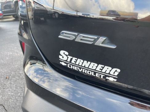 Used 2022 Ford Edge SEL w/ Convenience Package image 14