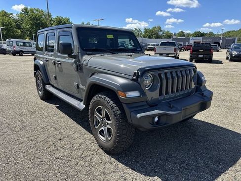 Used 2021 Jeep Wrangler Unlimited Sport AWD/4WD image 10