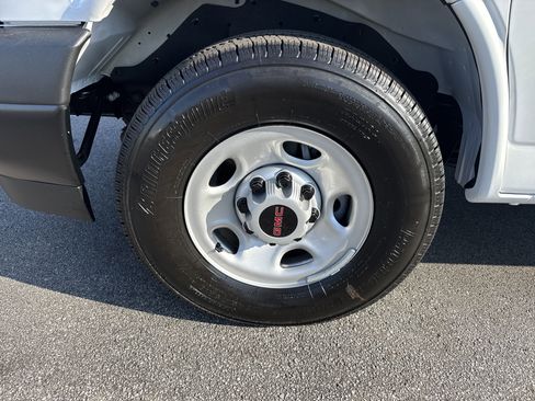 New 2025 GMC Savana 2500 w/ Driver Convenience Package image 13