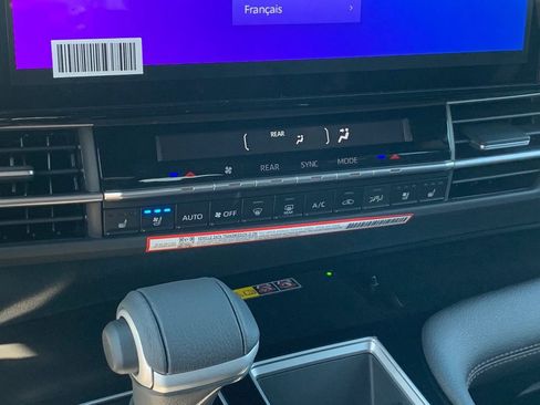 New 2026 Toyota Sienna Platinum AWD/4WD image 26