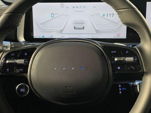 Used 2023 Hyundai Ioniq 6 SEL image 12