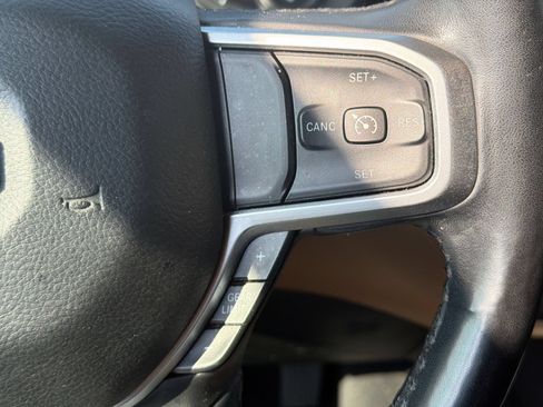 Used 2019 RAM 1500 Big Horn AWD/4WD image 25
