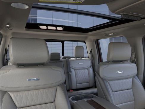 New 2026 Ford F450 Platinum w/ Platinum Plus Package image 22