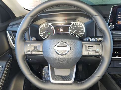 Certified 2025 Nissan Rogue SV w/ SV Premium Package image 23