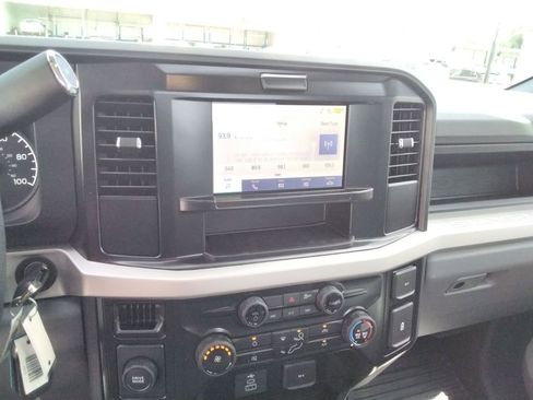 New 2025 Ford F550 2WD Regular Cab Super Duty w/ XL Chrome Package image 10