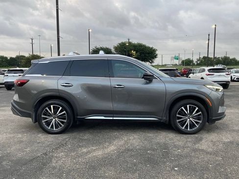 Used 2023 INFINITI QX60 Sensory w/ Vision Package FWD image 4