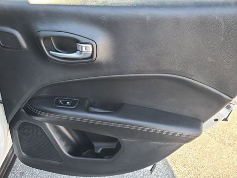 Used 2020 Jeep Compass High Altitude image 19