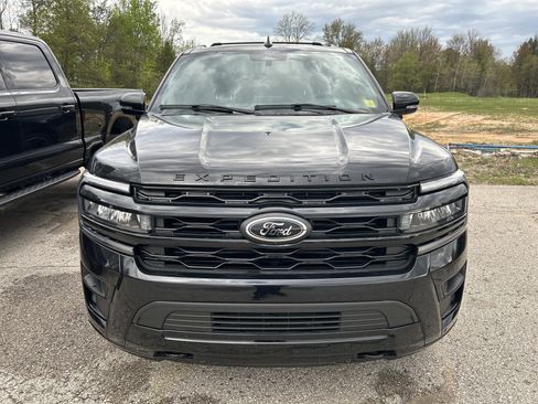 Used 2024 Ford Expedition Max Limited AWD/4WD image 8