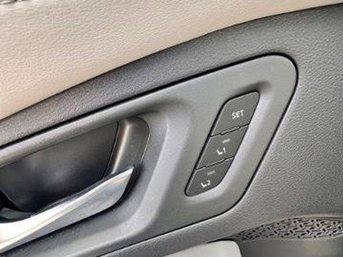 Certified 2023 Nissan Ariya FWD image 25