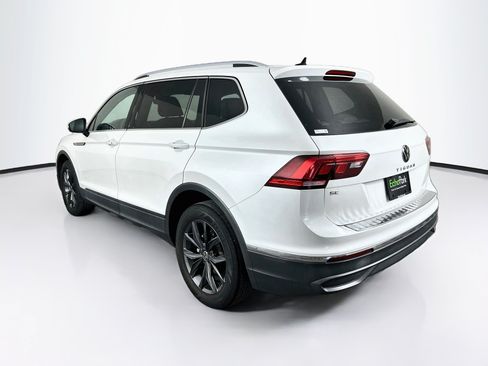 Used 2023 Volkswagen Tiguan SE FWD image 5