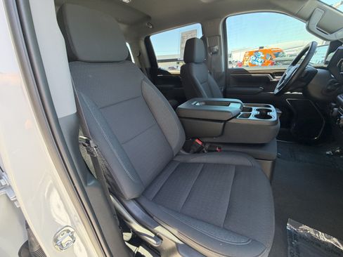Used 2023 Chevrolet Silverado 1500 RST w/ Z71 Off-Road Package AWD/4WD image 18
