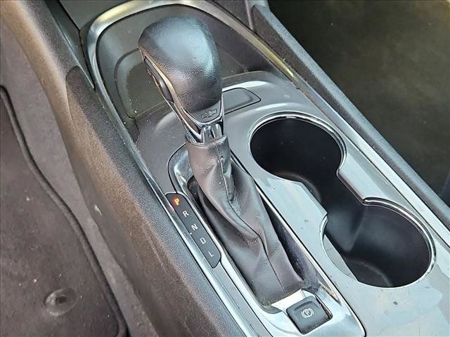 Used 2023 Chevrolet Malibu LT FWD image 14